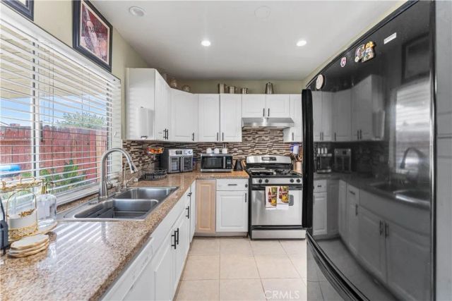 44202 E 4th Street, Lancaster, CA 93535