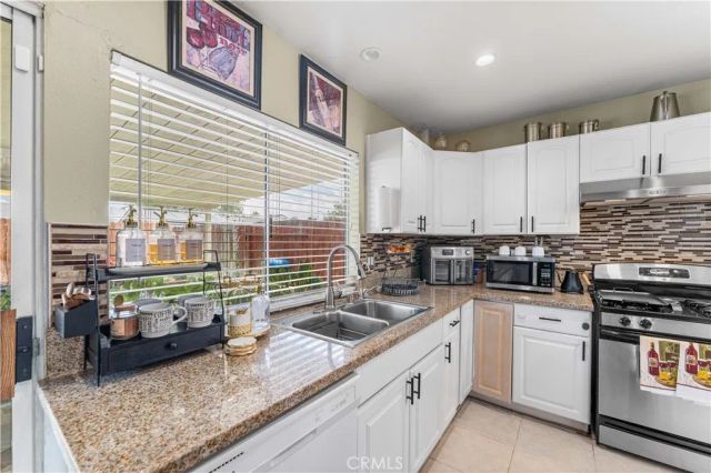 44202 E 4th Street, Lancaster, CA 93535