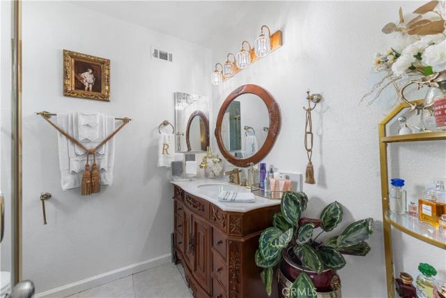 44202 E 4th Street, Lancaster, CA 93535