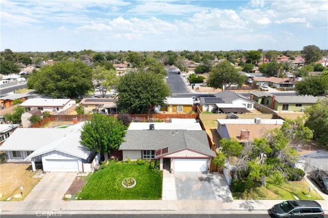 44202 E 4th Street, Lancaster, CA 93535