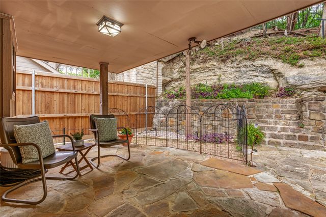 826 Cherlynne Drive, Cedar Hill, TX 75104