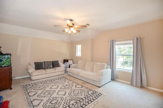 926 Mystic Village Lane, Seabrook, TX 77586