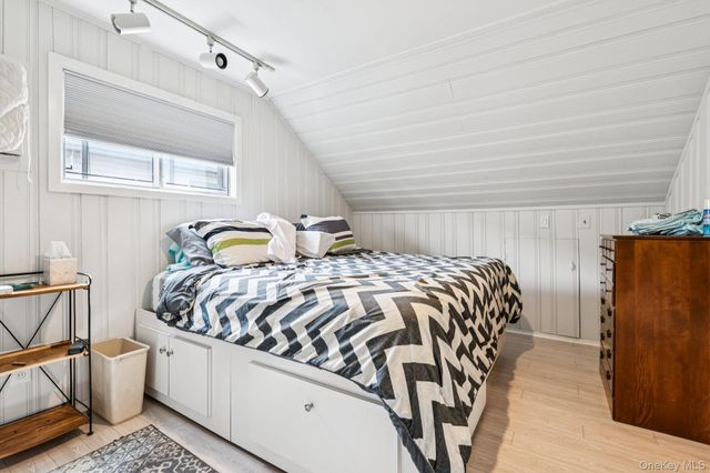 168 Glenmore Street, East Williston, NY 11596