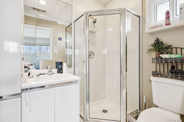 168 Glenmore Street, East Williston, NY 11596