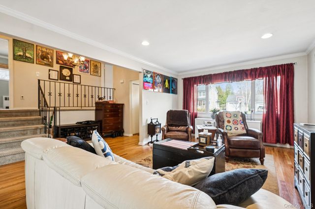 168 Glenmore Street, East Williston, NY 11596