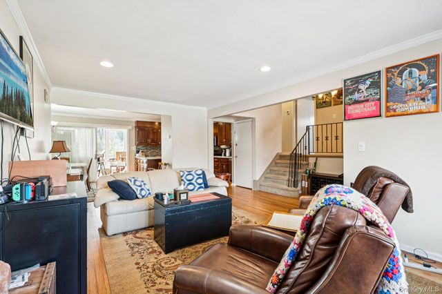 168 Glenmore Street, East Williston, NY 11596