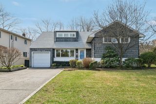 168 Glenmore Street, East Williston, NY 11596