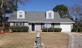 110 Stonefield Court, Warner Robins, GA 31093