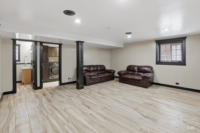 319 N Bradley Drive, Chicago Heights, IL 60411