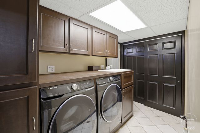 319 N Bradley Drive, Chicago Heights, IL 60411