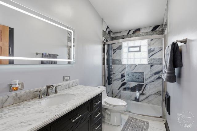 319 N Bradley Drive, Chicago Heights, IL 60411
