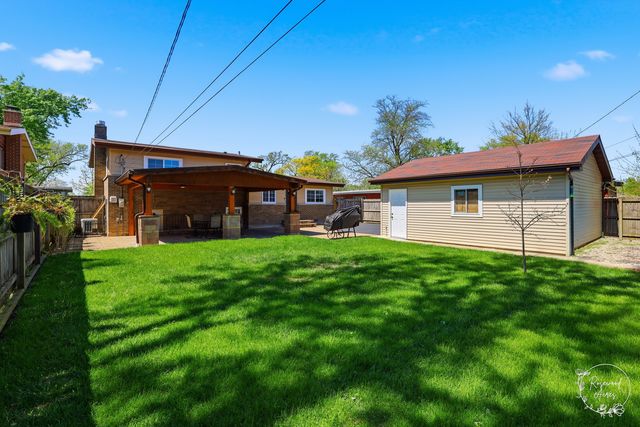 319 N Bradley Drive, Chicago Heights, IL 60411