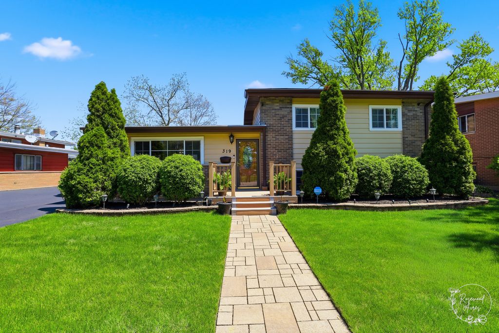 319 N Bradley Drive, Chicago Heights, IL 60411
