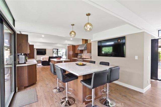 5651 Burlingame Avenue, Buena Park, CA 90621