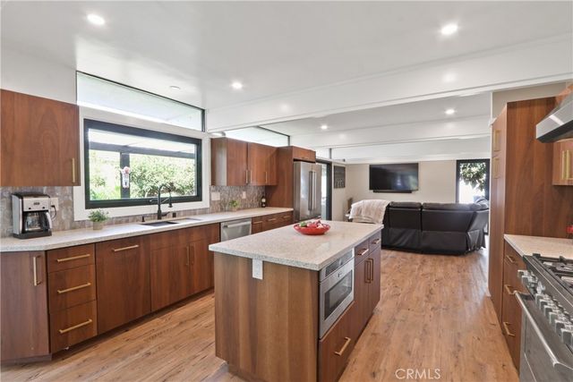 5651 Burlingame Avenue, Buena Park, CA 90621