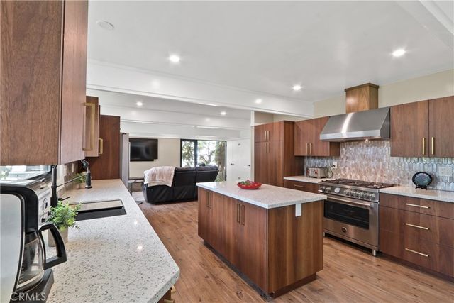 5651 Burlingame Avenue, Buena Park, CA 90621