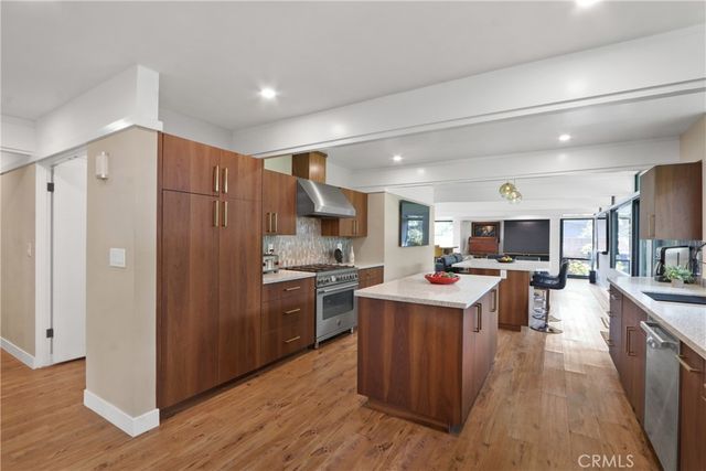 5651 Burlingame Avenue, Buena Park, CA 90621