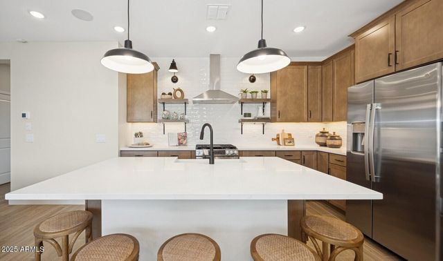 8032 W Harmont Drive, Peoria, AZ 85345