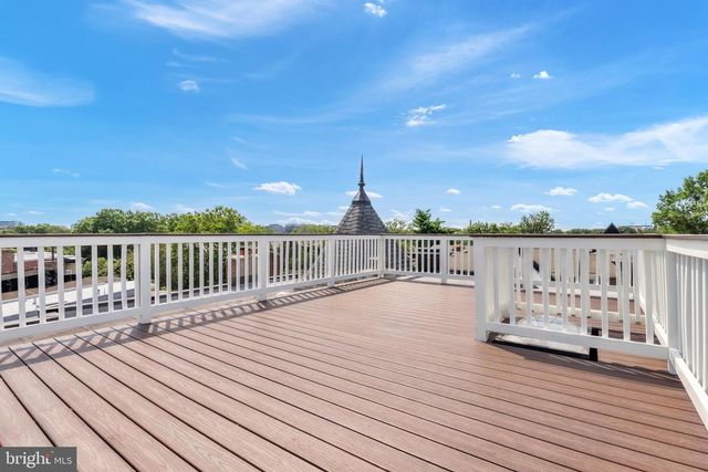 225 R ST NW, Washington, DC 20001