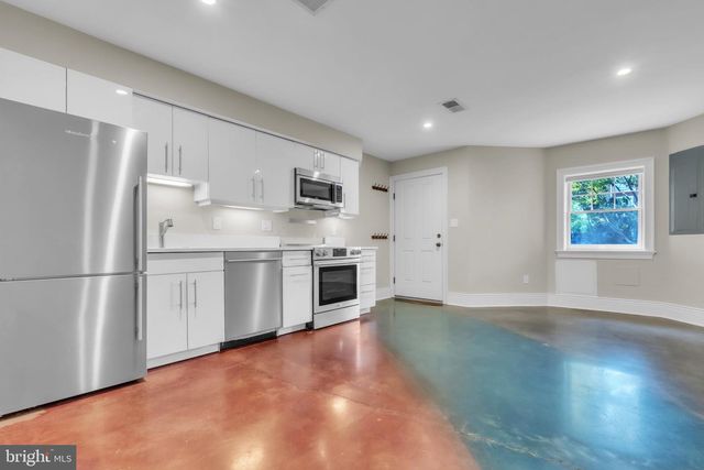 225 R ST NW, Washington, DC 20001