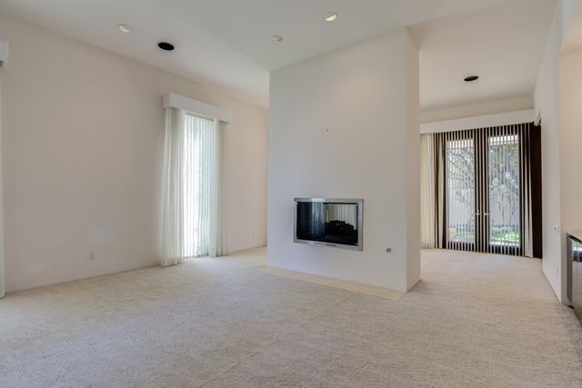 9602 Savannah Avenue, Lubbock, TX 79424