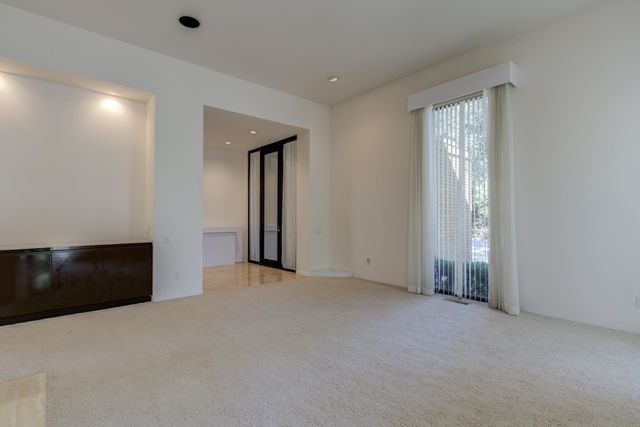 9602 Savannah Avenue, Lubbock, TX 79424