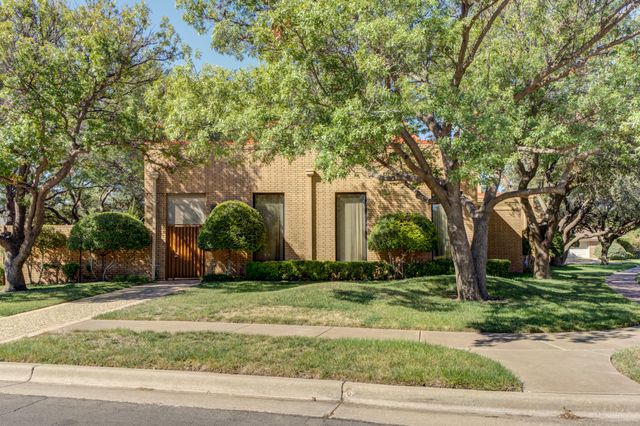 9602 Savannah Avenue, Lubbock, TX 79424