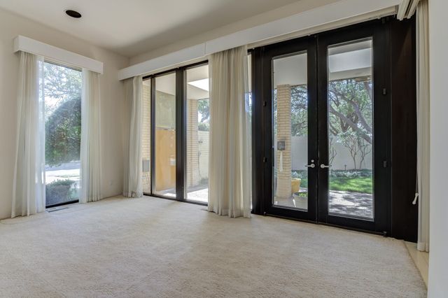 9602 Savannah Avenue, Lubbock, TX 79424