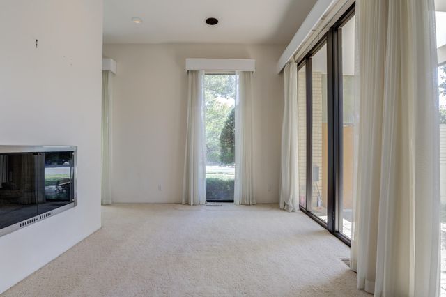 9602 Savannah Avenue, Lubbock, TX 79424