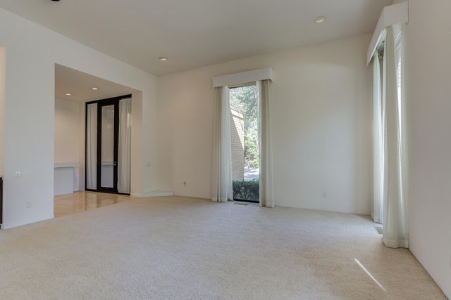 9602 Savannah Avenue, Lubbock, TX 79424