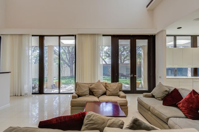 9602 Savannah Avenue, Lubbock, TX 79424