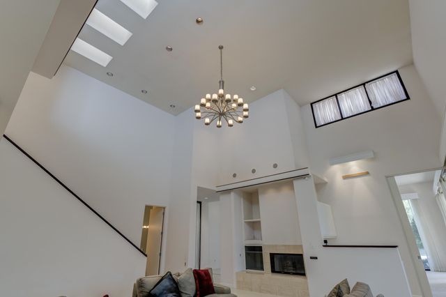 9602 Savannah Avenue, Lubbock, TX 79424