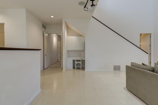 9602 Savannah Avenue, Lubbock, TX 79424