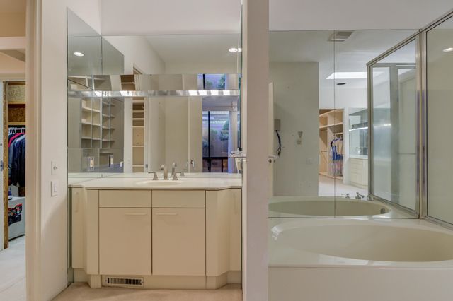 9602 Savannah Avenue, Lubbock, TX 79424