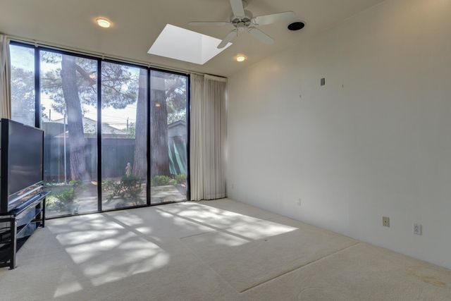 9602 Savannah Avenue, Lubbock, TX 79424