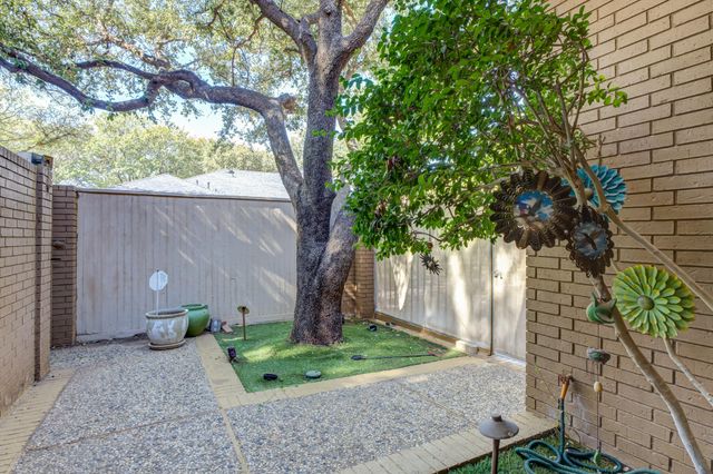 9602 Savannah Avenue, Lubbock, TX 79424