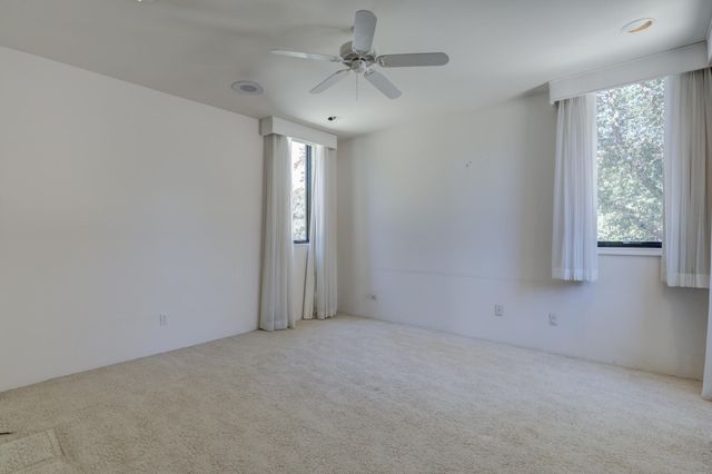 9602 Savannah Avenue, Lubbock, TX 79424