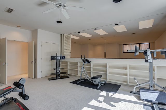 9602 Savannah Avenue, Lubbock, TX 79424