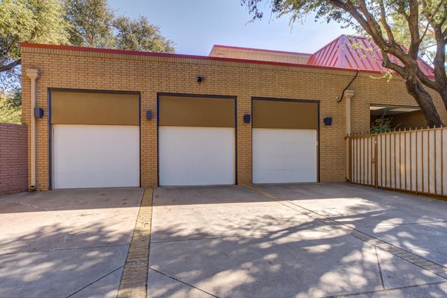 9602 Savannah Avenue, Lubbock, TX 79424