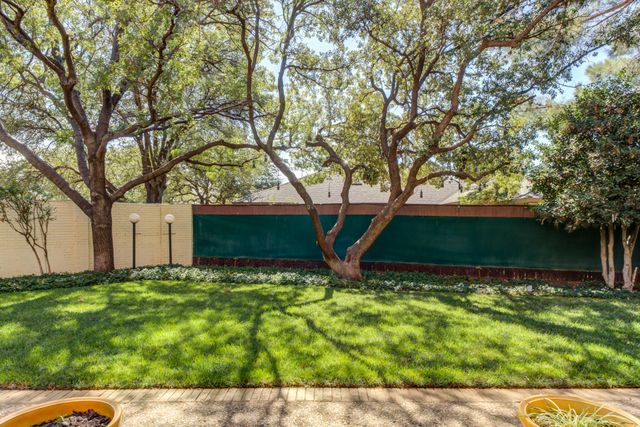 9602 Savannah Avenue, Lubbock, TX 79424