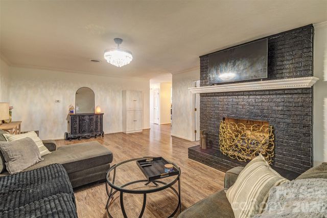 540 Britton Creek Drive, Hendersonville, NC 28791