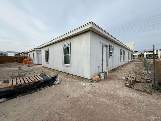 609 N Onyx Avenue, Edinburg, TX 78541