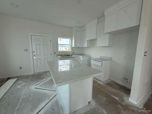 609 N Onyx Avenue, Edinburg, TX 78541