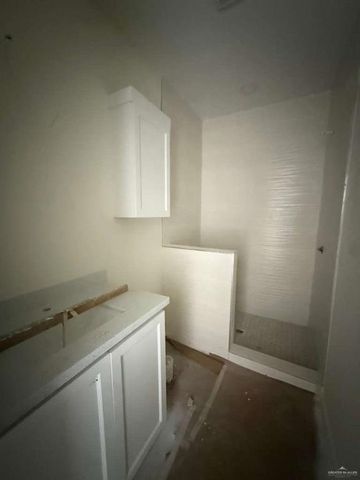 609 N Onyx Avenue, Edinburg, TX 78541