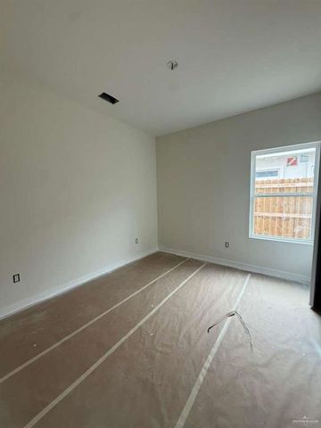 609 N Onyx Avenue, Edinburg, TX 78541