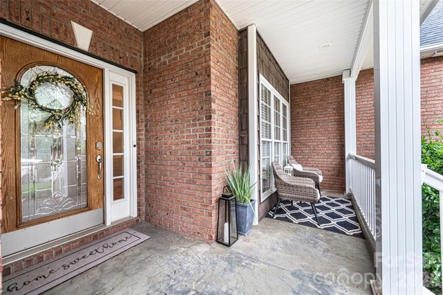 1718 30th Avenue Place NE, Hickory, NC 28601