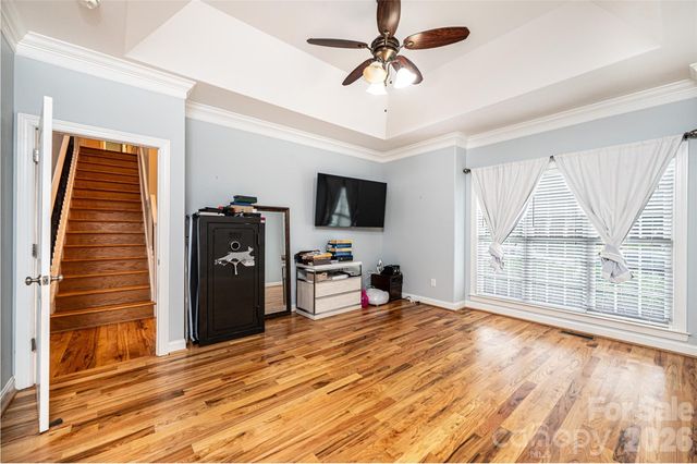 1718 30th Avenue Place NE, Hickory, NC 28601
