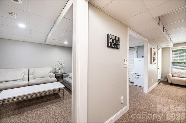 1718 30th Avenue Place NE, Hickory, NC 28601