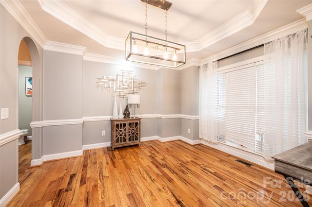 1718 30th Avenue Place NE, Hickory, NC 28601