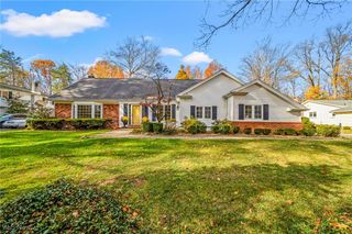 754 Oakwood Drive, Gates Mills, OH 44040